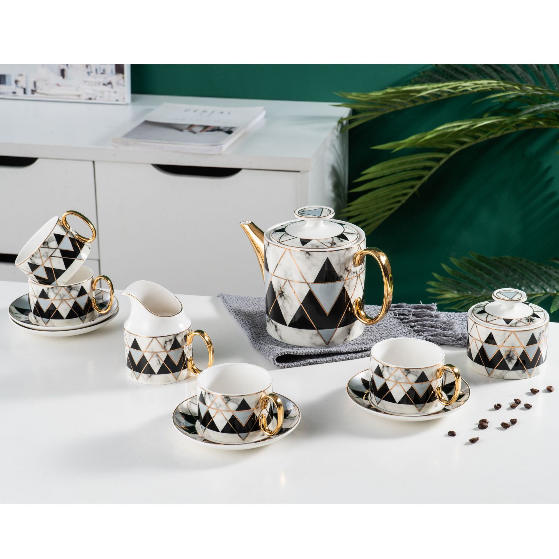European Porcelain Tea Set - Luxury Coffee Cups and Saucers for Afternoon Tea - Image 5