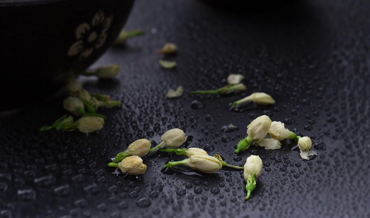Jasmine Flower Tea - Fragrant and Delicious Beverage - Image 7
